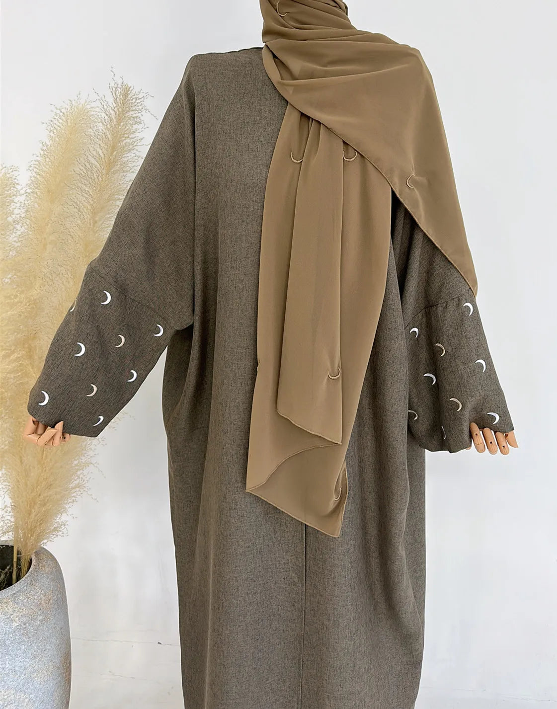 Saviig Moon Embroidery Open Abaya, Batwing Sleeves Kimono for Muslim Women