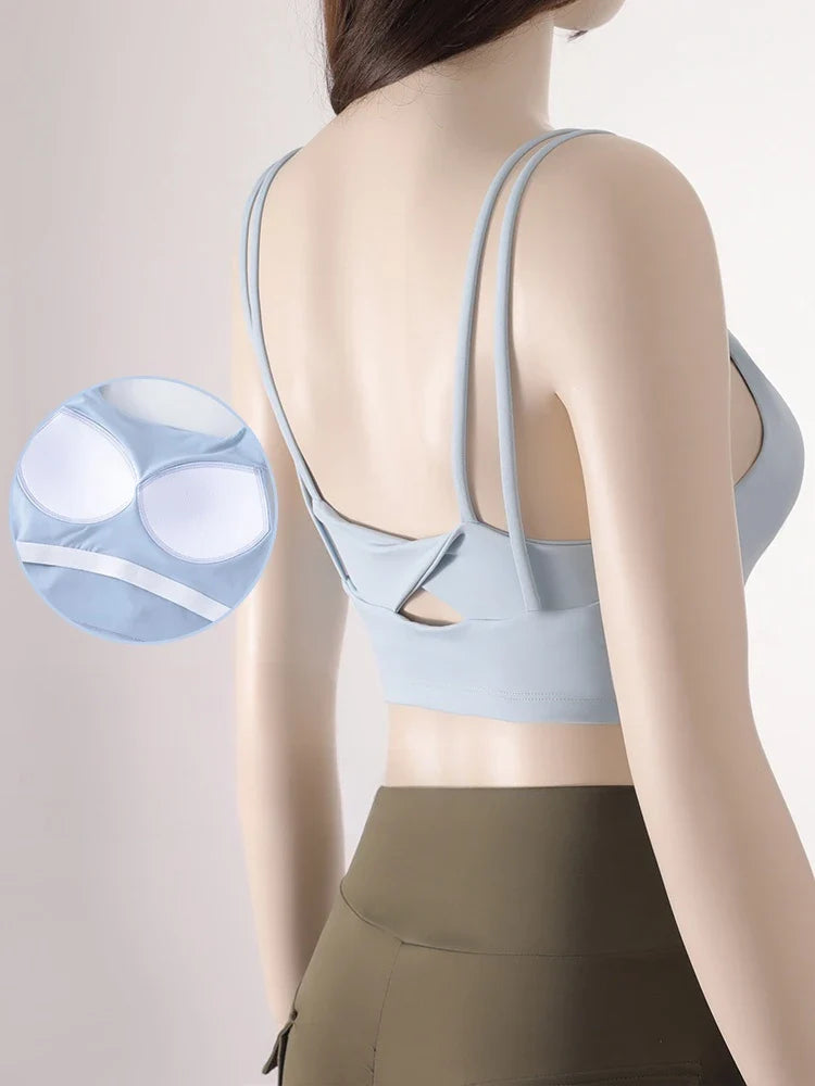 Saviig High-strength U-neck Yoga Bra with Twisted Back Hollow & Bra Pads