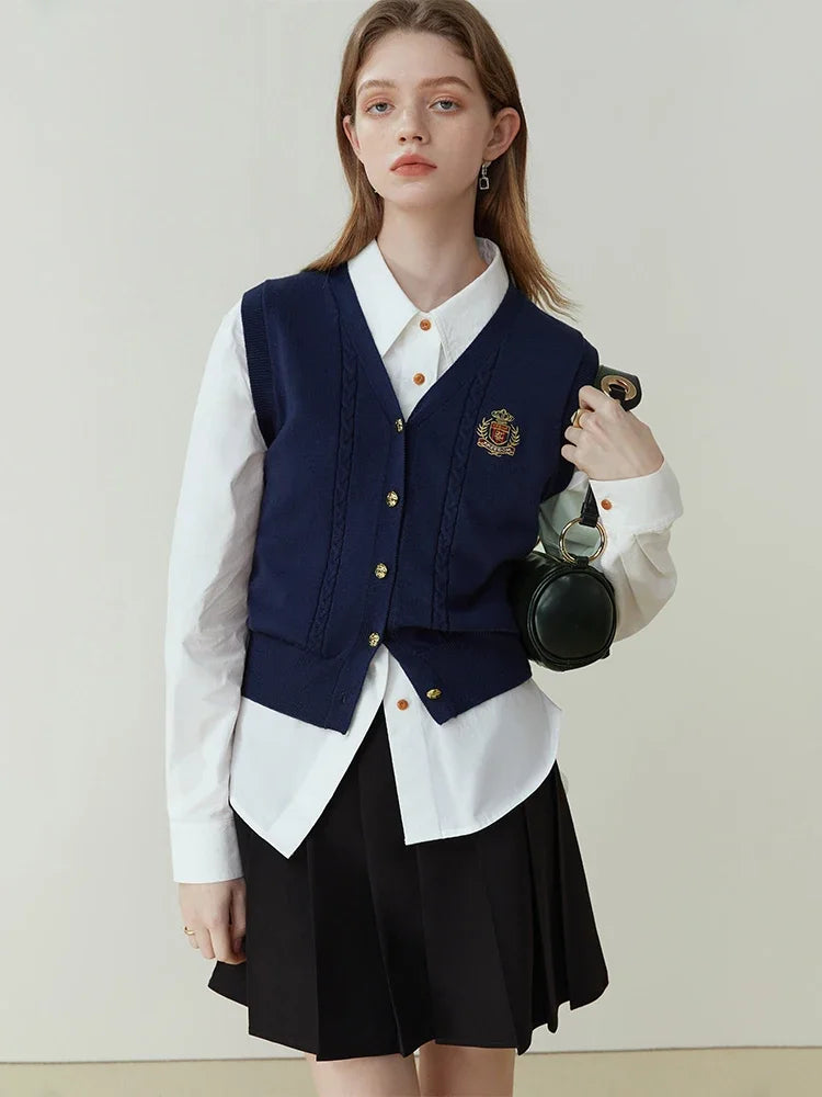 Saviig Knitted V-Neck Waistcoat for Women, Spring/Autumn 2023 Collection