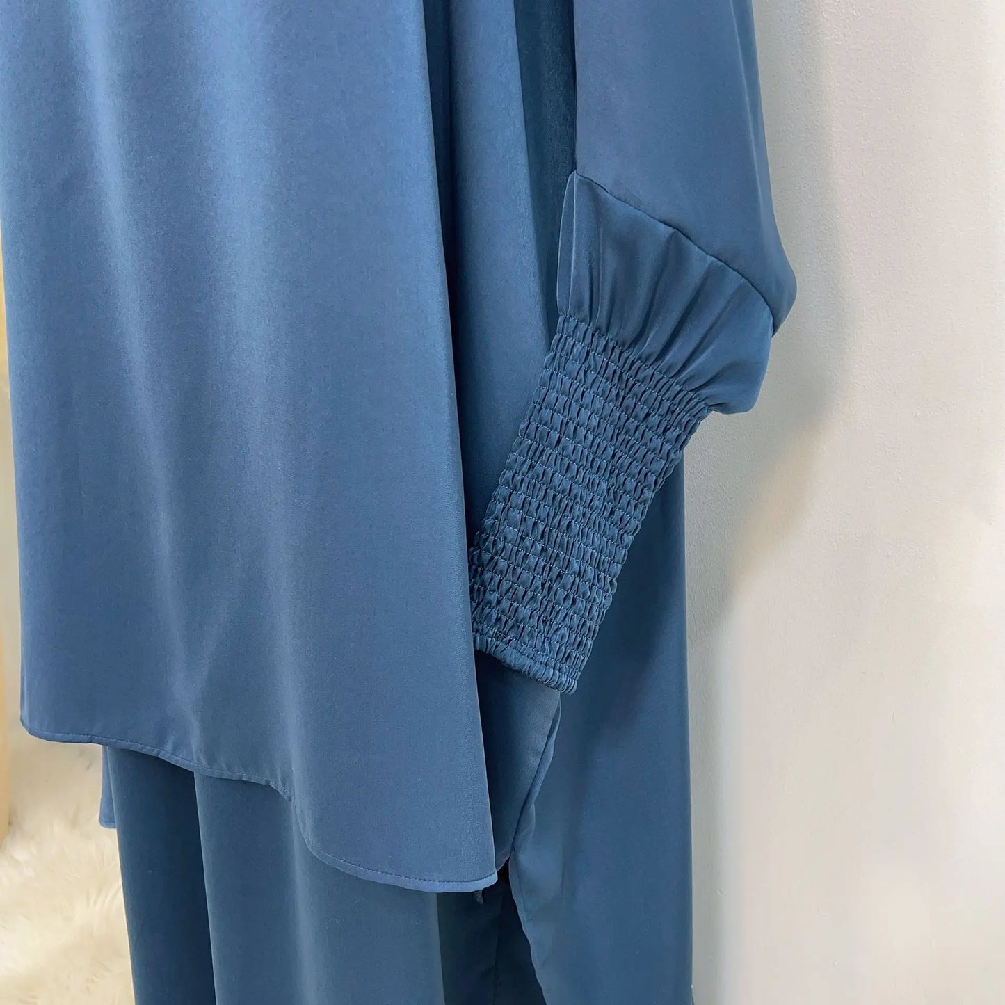 Saviig Satin Jilbab Set, Smocked Abaya, Khimar, Side Pocket Skirt