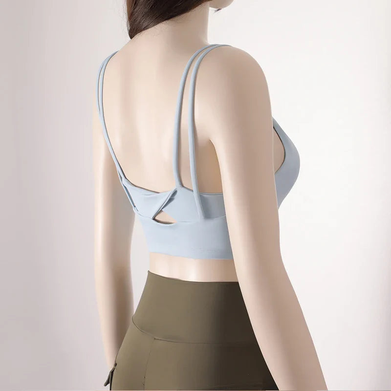 Saviig High-strength U-neck Yoga Bra with Twisted Back Hollow & Bra Pads